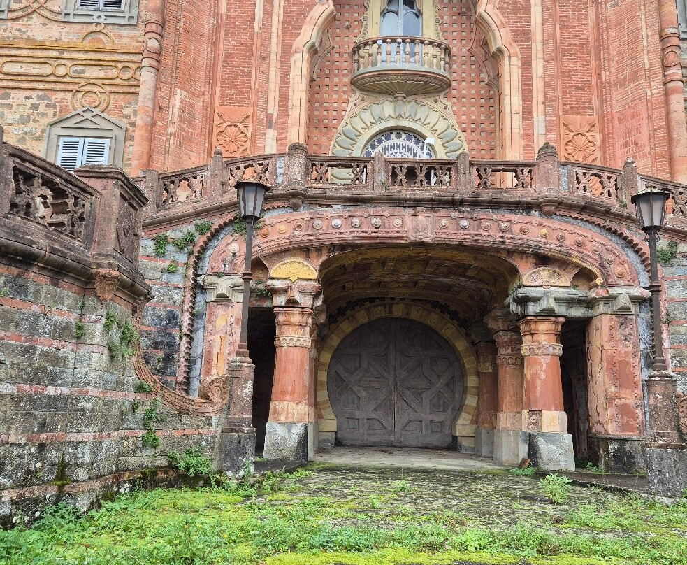 Parco del Castello di Sammezzano-Leccio必去景点