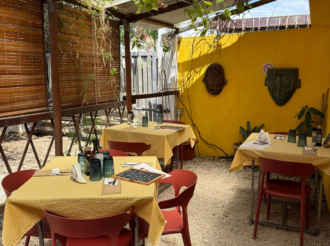 Le 5 Terre Restaurant et Pinsa