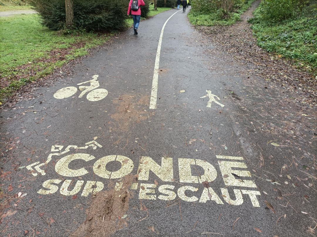 Base de Loisirs de Chabaud-Latour-Conde-sur-l'Escaut必去景点