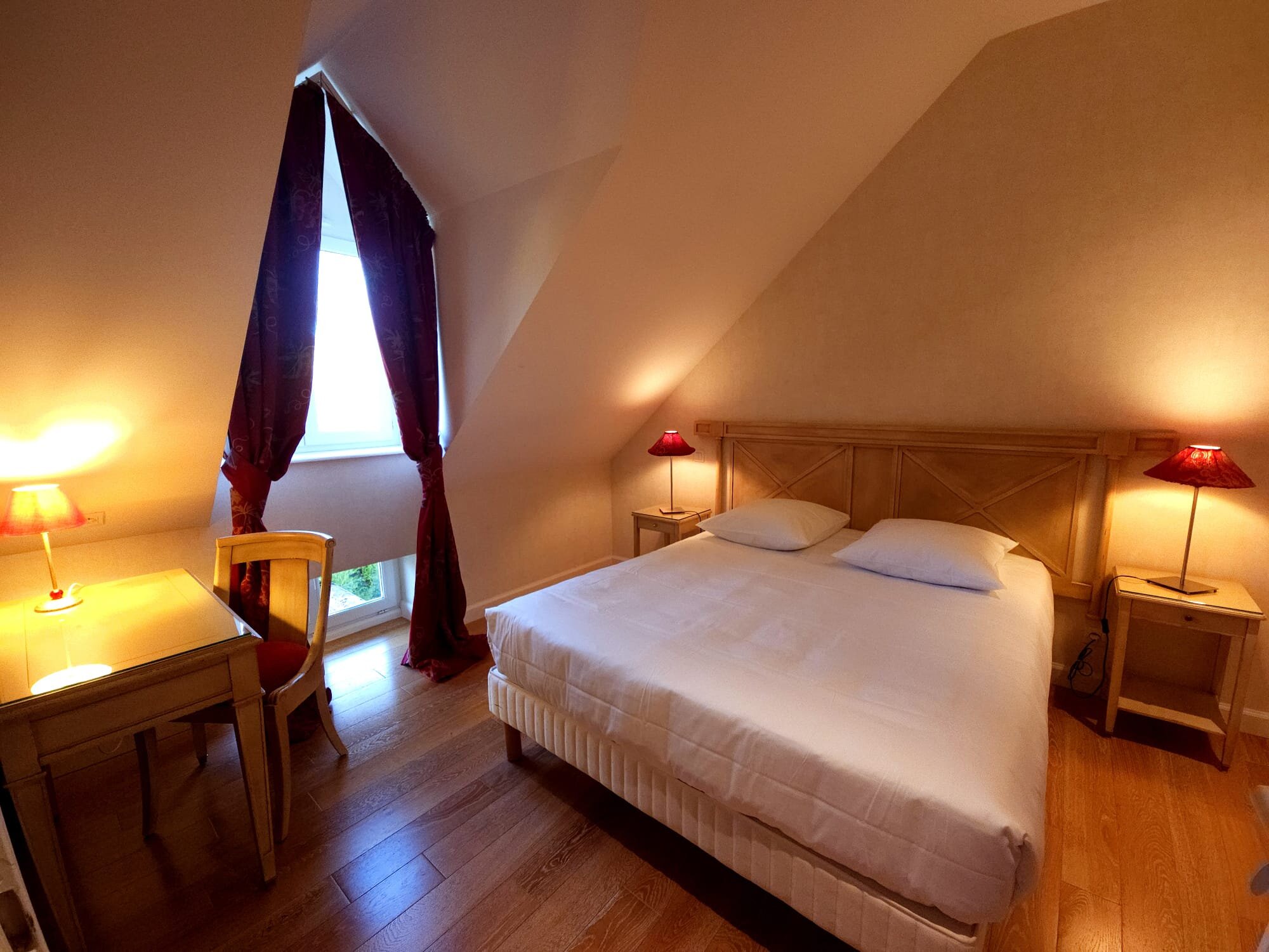 L'Orée des Charmes-客卧