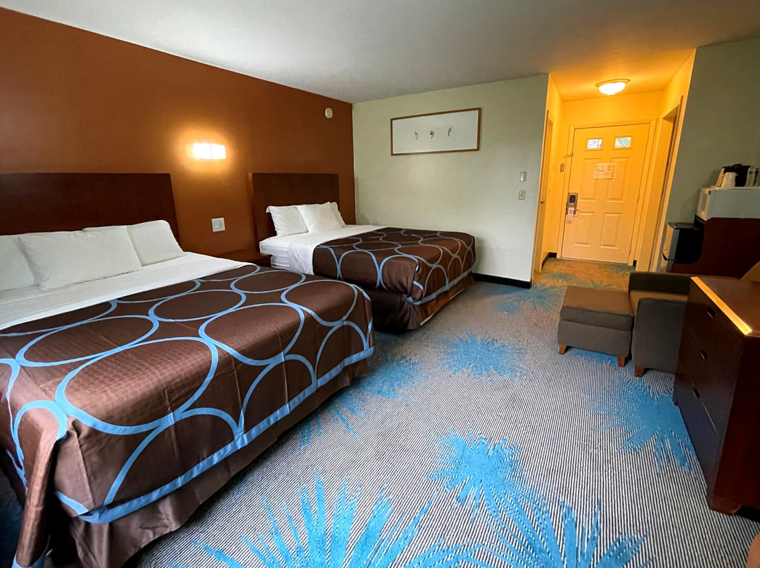 Red Carpet Inn and Suites Plymouth主图