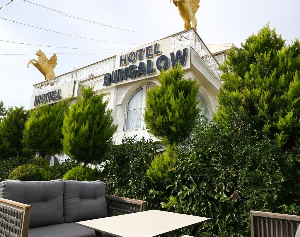 White Country Villages Hotel