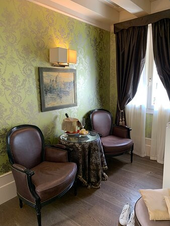 摩里斯科酒店主图