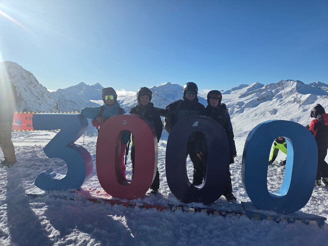 米莱拉酒店主图