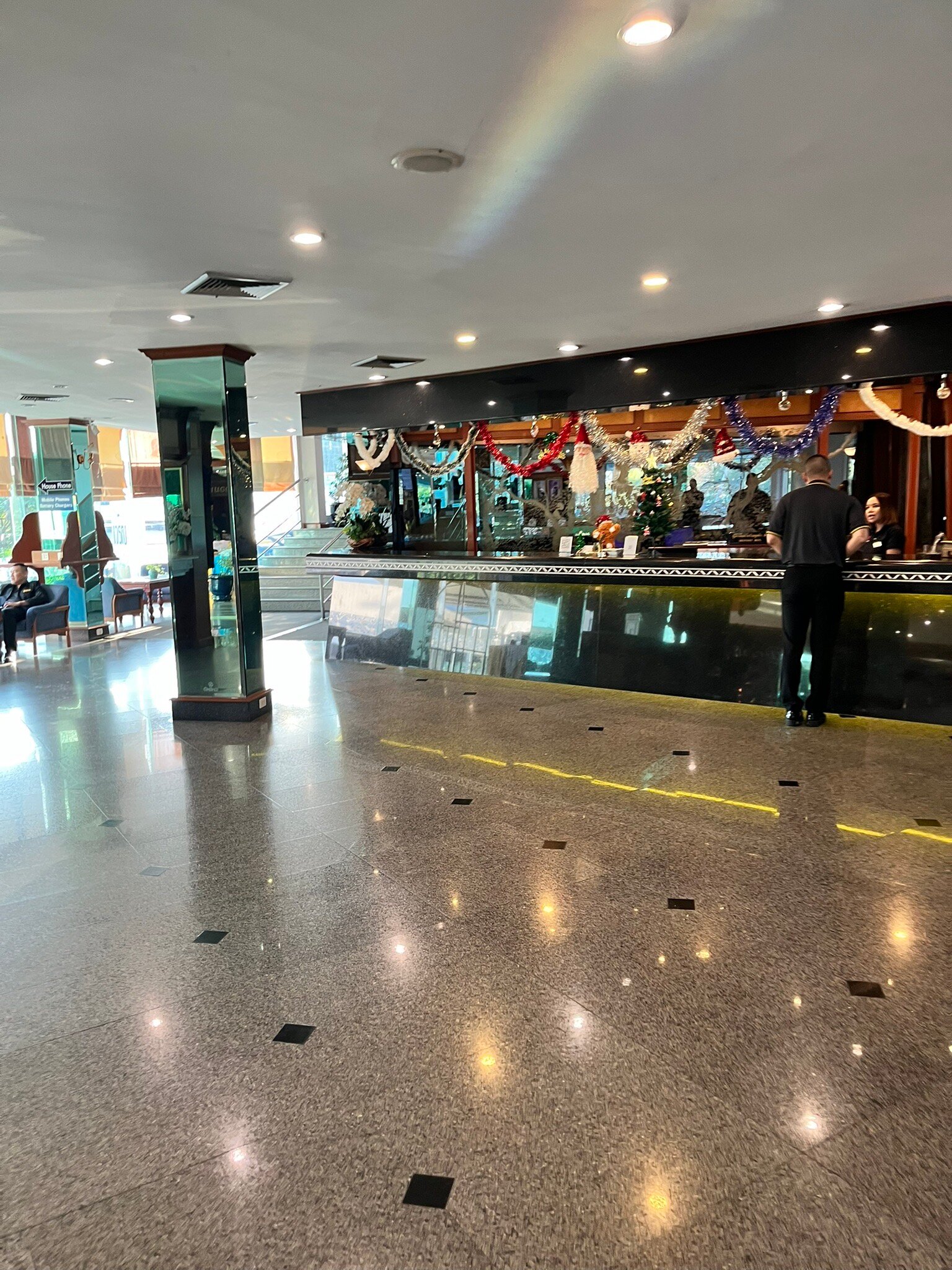 韦安塔克滨江大酒店-官方