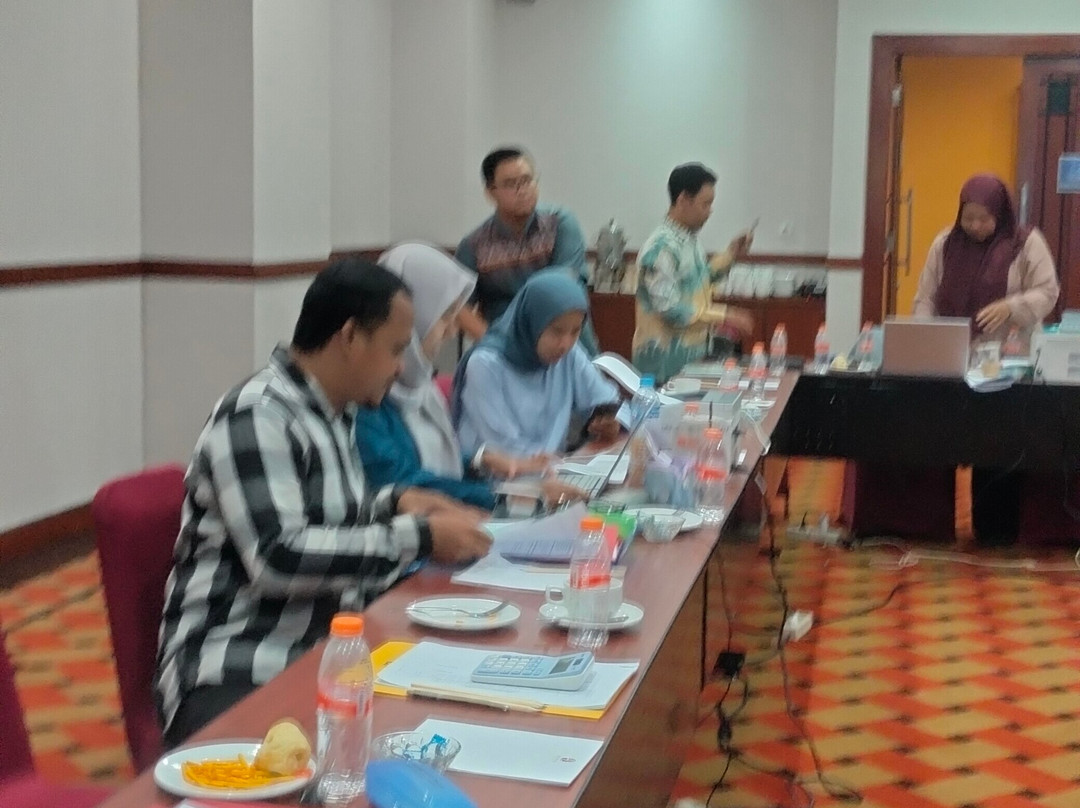 雷德托普酒店主图