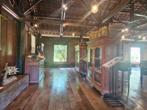 Lao Private Driver/Guide-万象必去景点