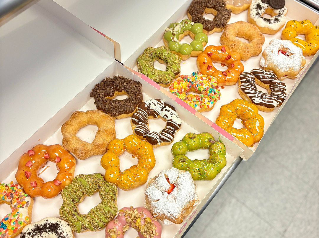 MoDo Mochi Donuts and Bubble Tea