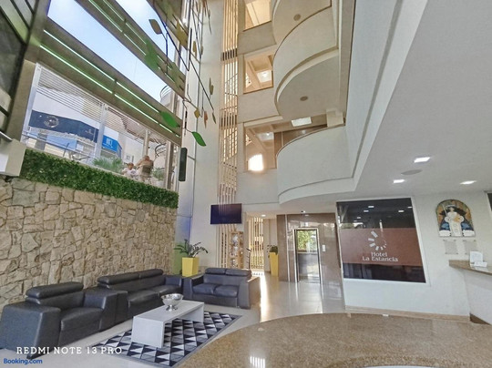 Hotel La Estancia