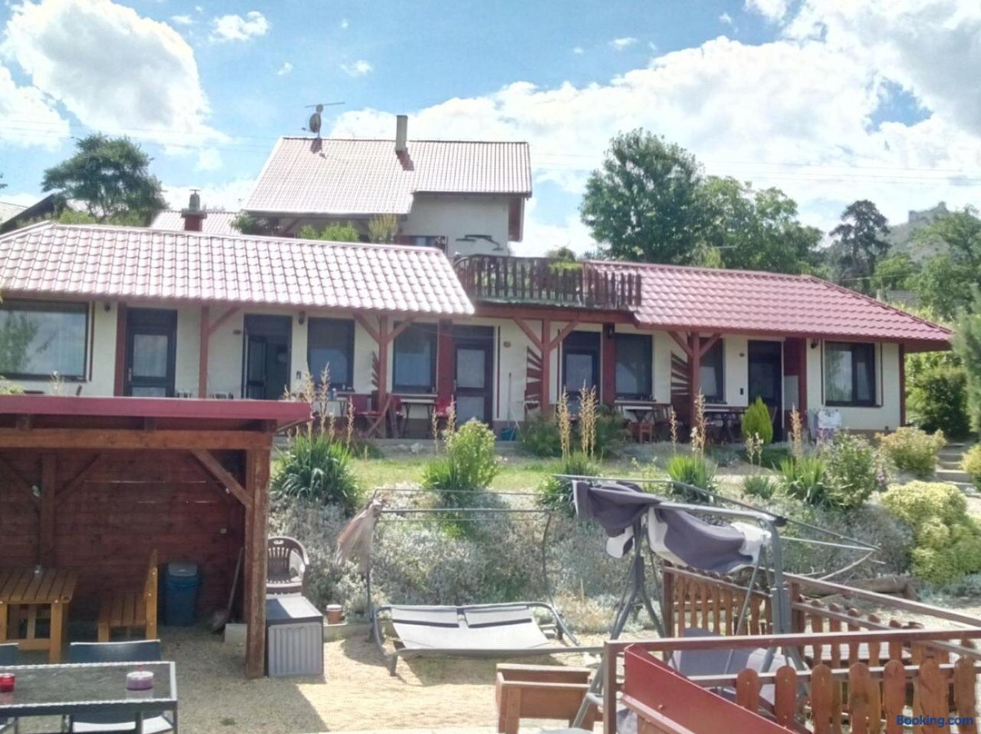 Penzion Nad Jezerem