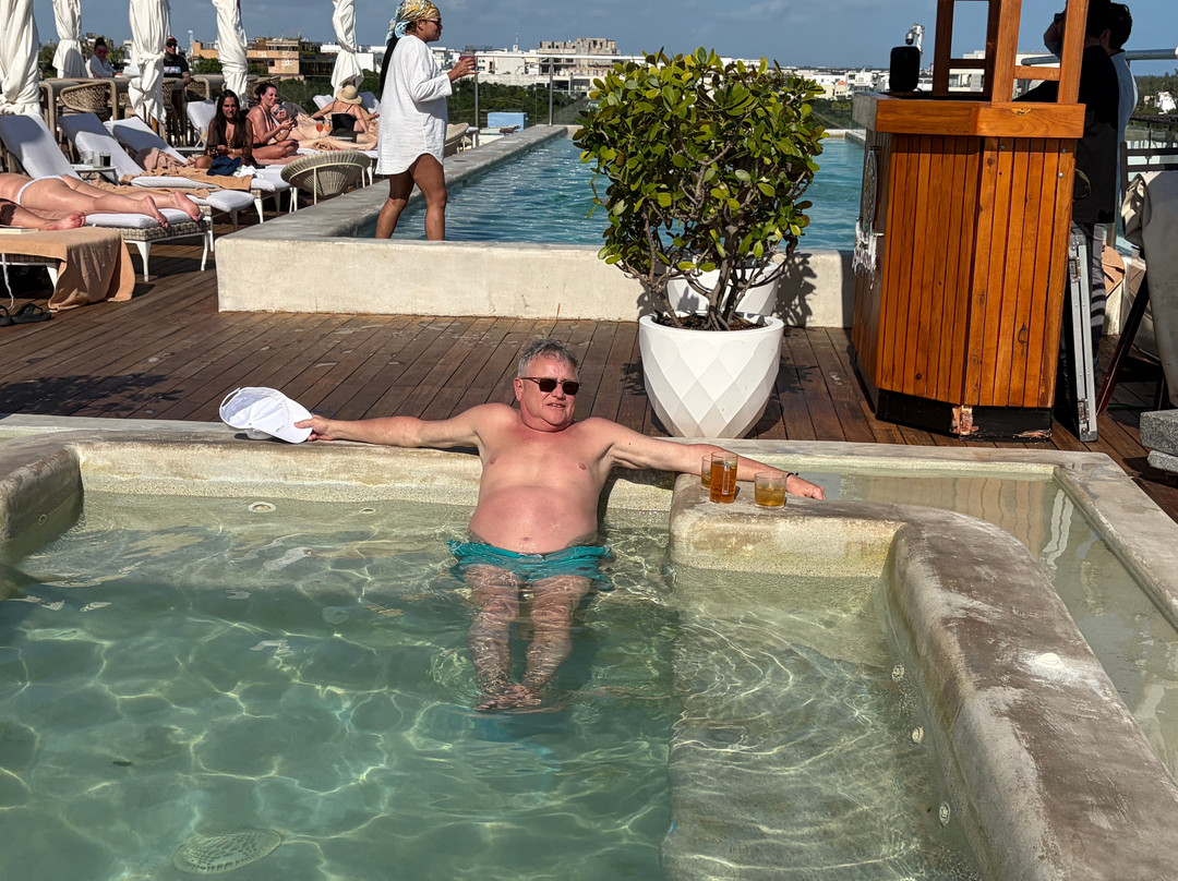 The Roof 28 - At The Reef 28-普拉亚德尔卡曼必去景点