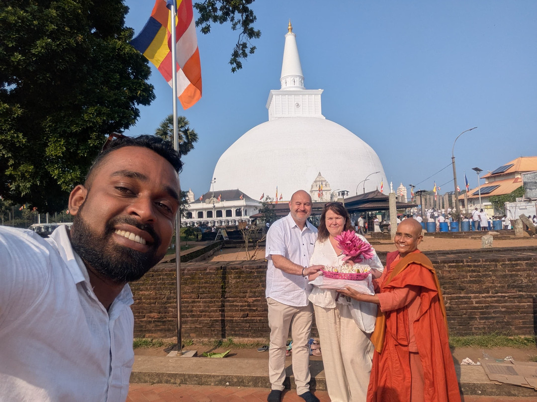 Tuk Tuk Laka-康提必去景点