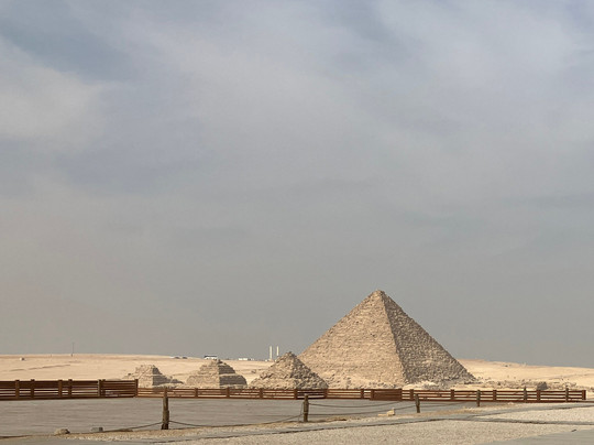 Pyramid of Menkaure-吉萨必去景点