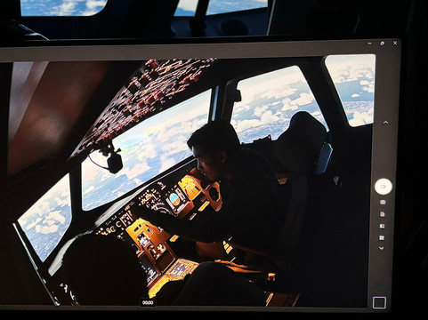 Sputnik Aviation's Airline Experience-曼达鲁永必去景点