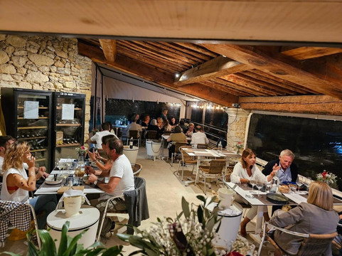 La Table  Du Château Val D'arenc