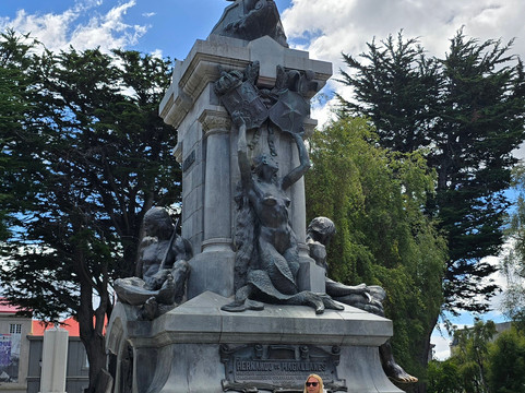 Plaza Muñoz Gamero-蓬塔阿雷纳斯必去景点