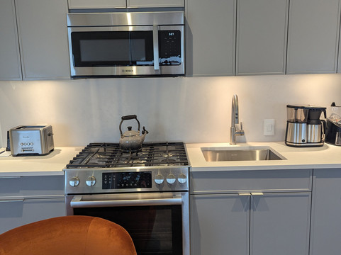 底特律毛毛虫公寓主图