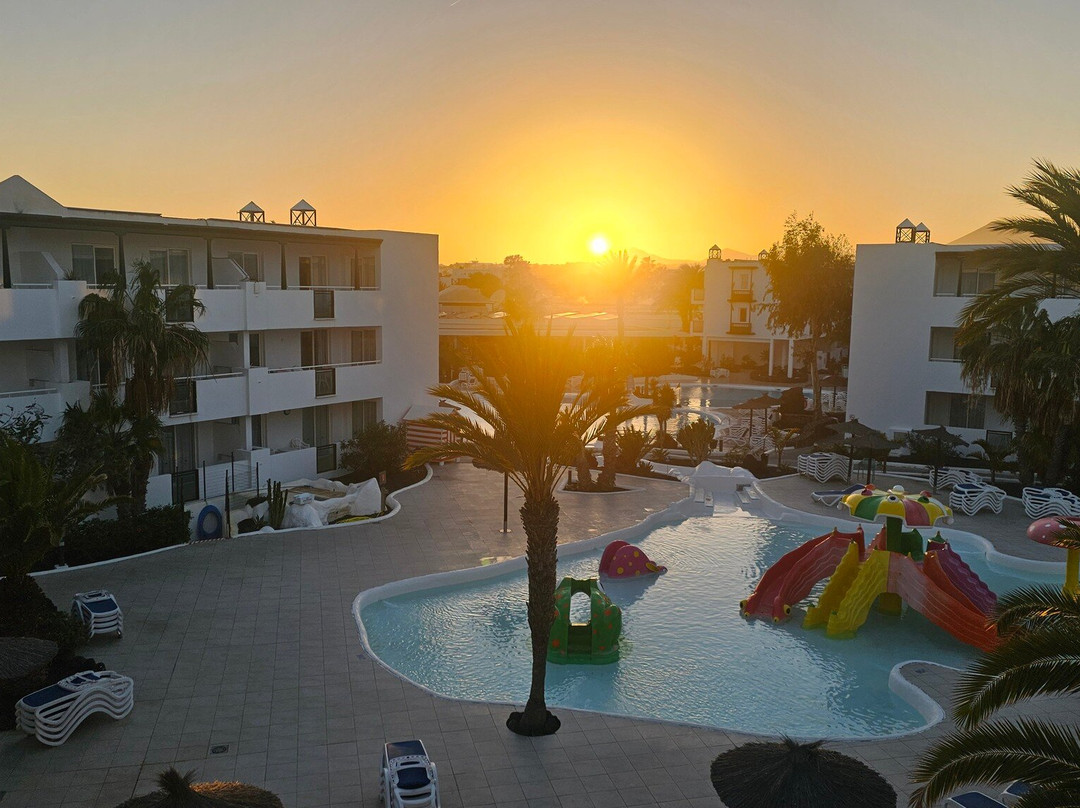 萨尔瓦多特雷沃尔公寓主图