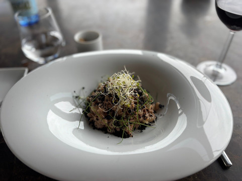 Divino Restaurant & Lounge