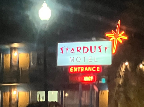 瓦勒斯星尘汽车旅馆主图