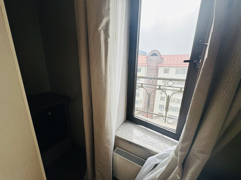 比什凯克中心温德姆华美达酒店主图