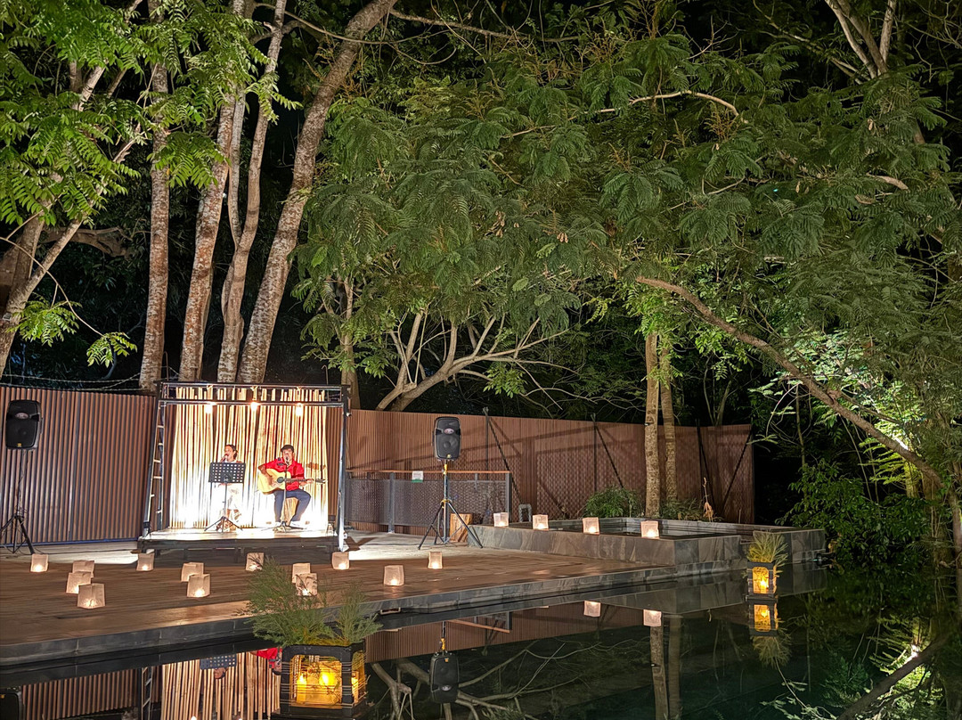 科隆有趣狮子酒店主图