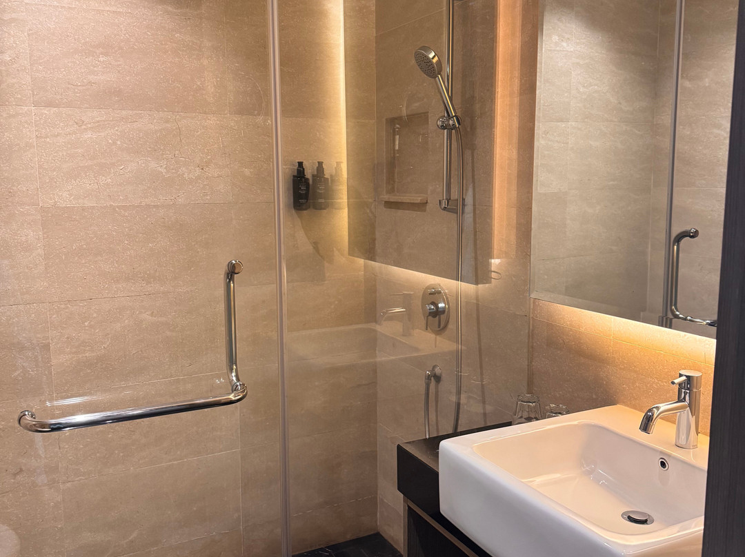 槟城日光酒店主图