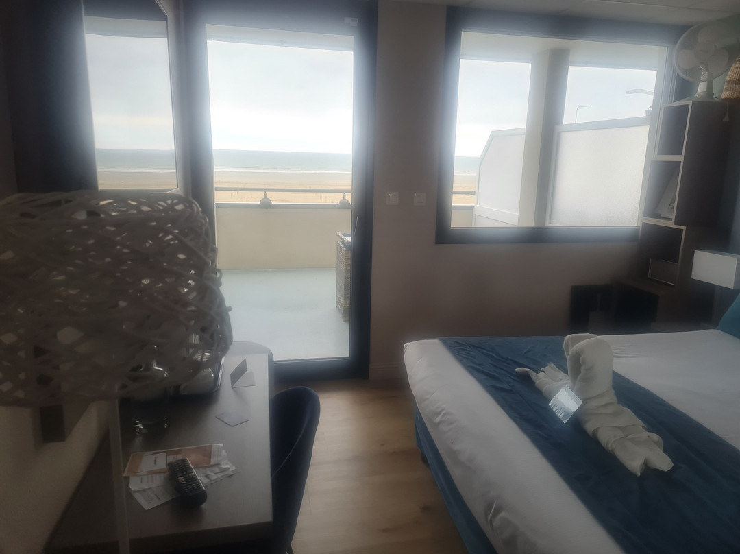 贝尔克滨海海王星原生酒店主图