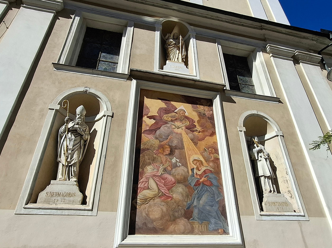 圣尼古拉斯大教堂（Stolnica Sv. Nikolaja）-卢布尔雅那必去景点