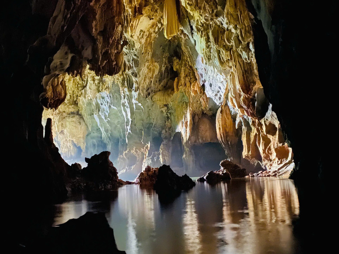 Phong Nha Tour To The Caves-洞海必去景点