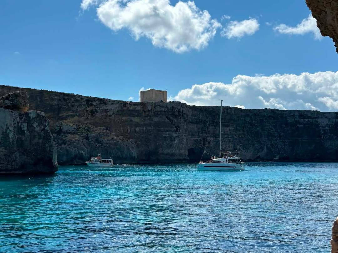 Aloha Boat Trips-史克华必去景点