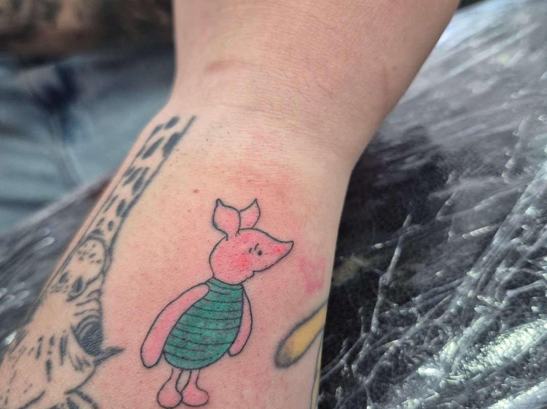 INKspiration Tattoo and Piercing Studio-托雷莫里诺斯必去景点