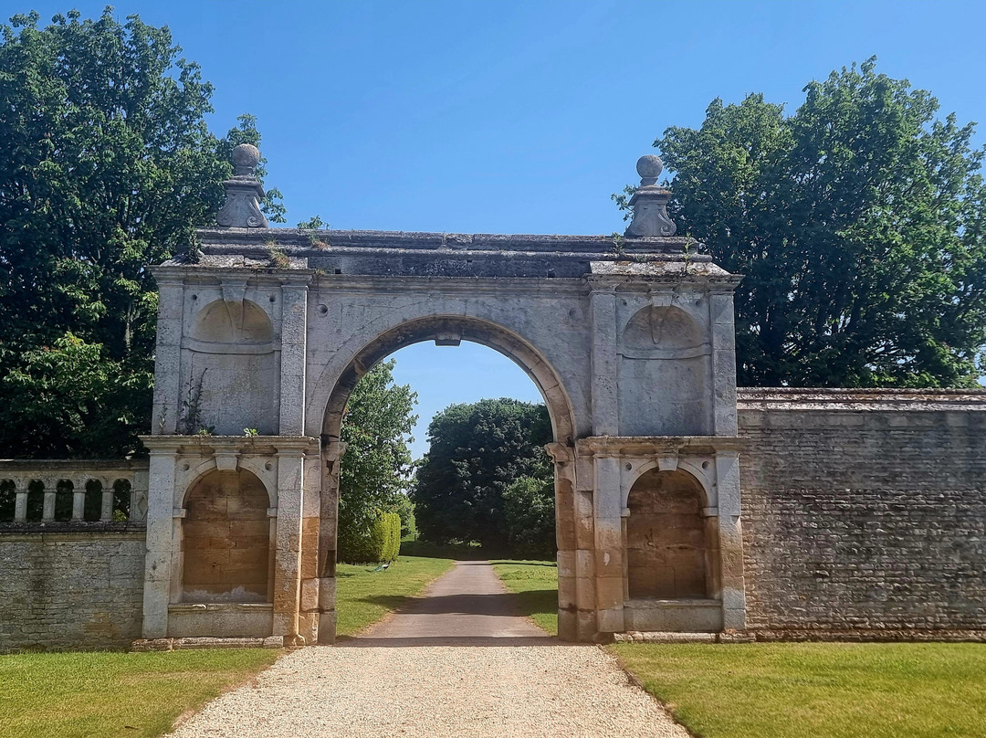 Kirby Hall-科比必去景点