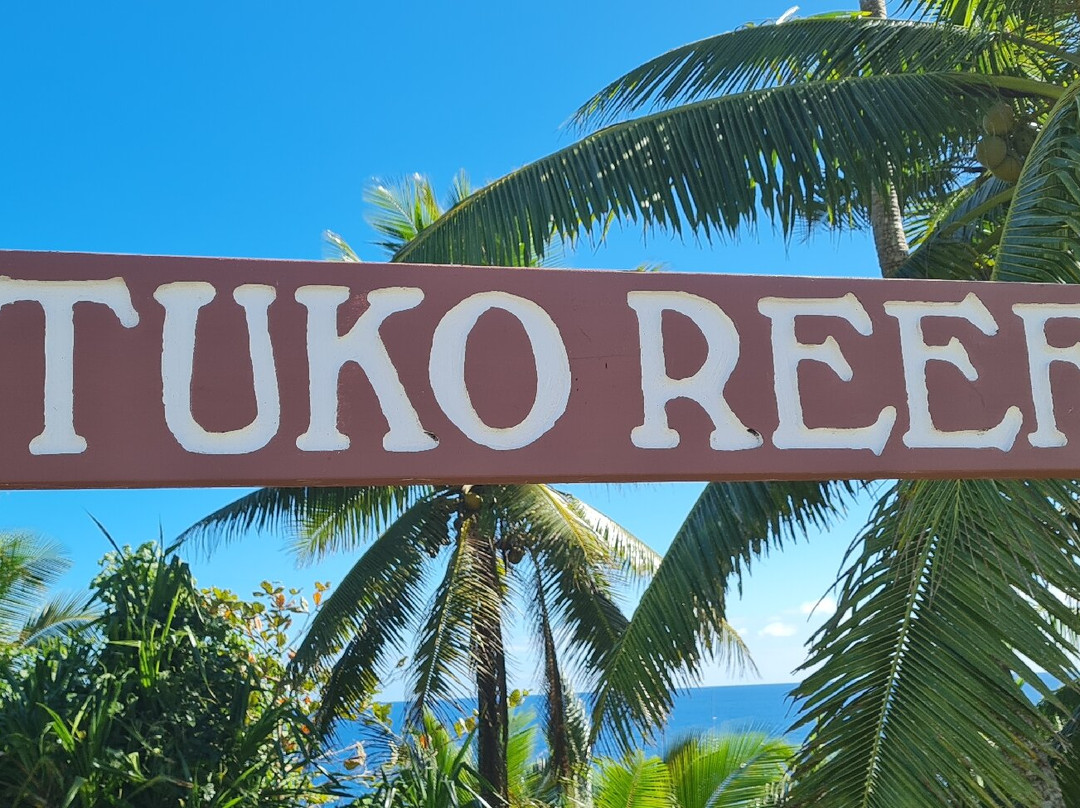 Utuko Beach-阿洛菲必去景点