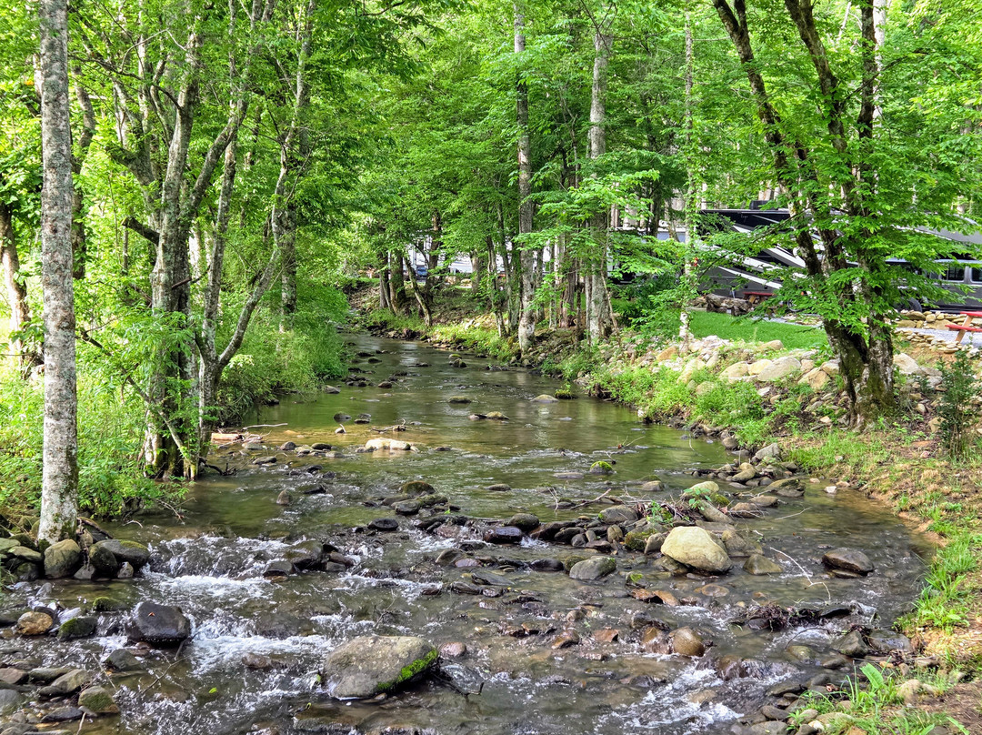 Hidden Stills RV Campground - Smoky Mountains Tennessee