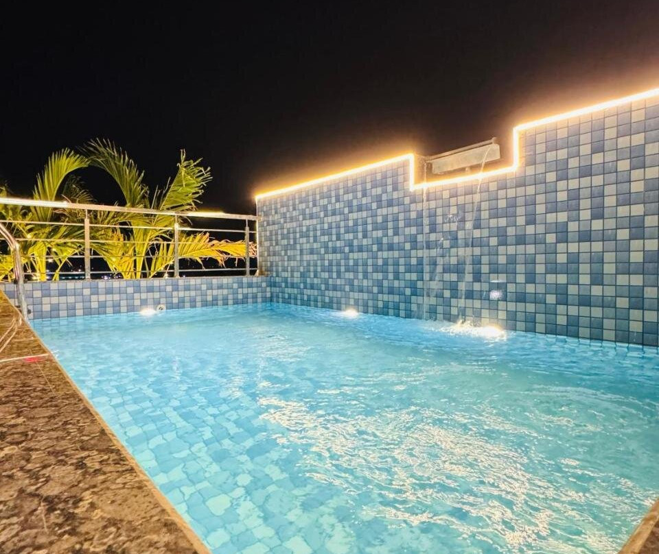 Hotel Aana Inn Prime