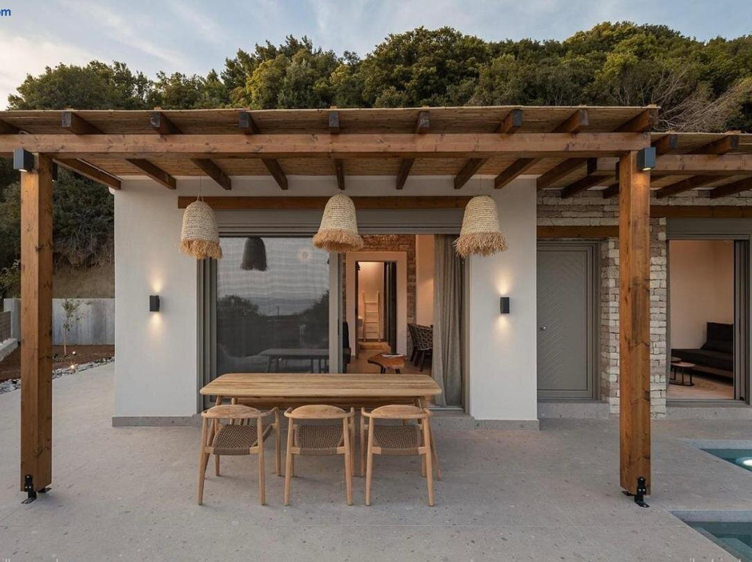 Villa Vrachos luxury Living
