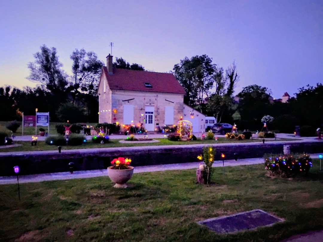 Site De L'écluse 108 Du Versant Yonne