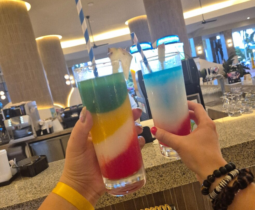 尼哥瑞尔全包悦宜湾酒店主图