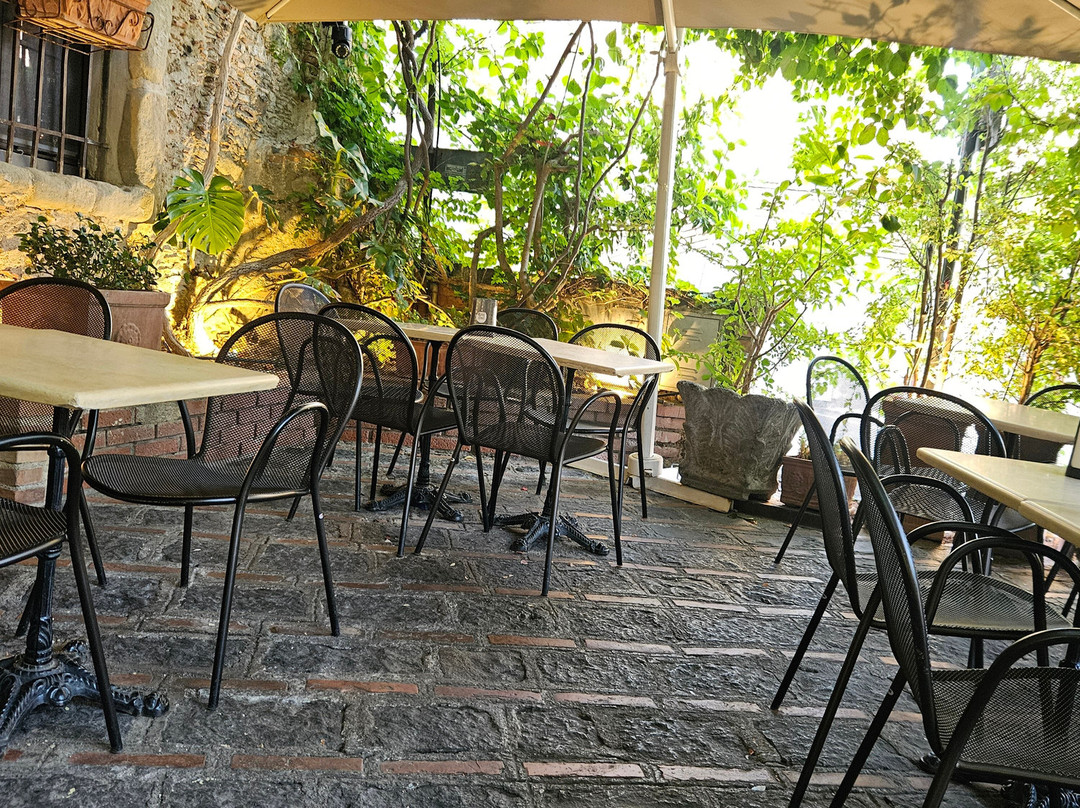 Bar Vitelli-Savoca必去景点