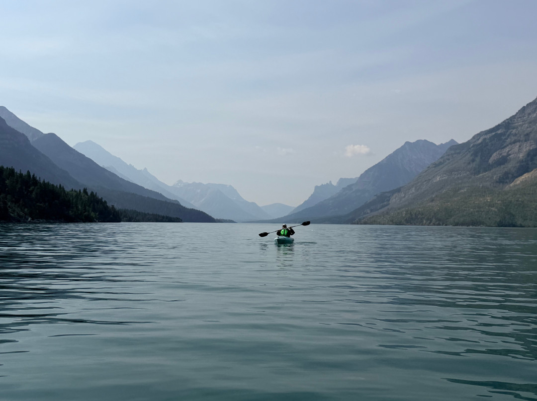 Tamarack Adventures: Waterton Guided Hiking & Kayak Tours – Local Expert Experience-Waterton必去景点