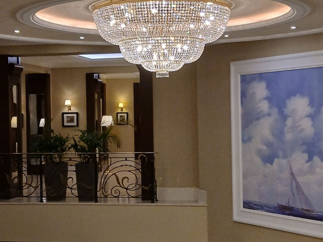 米斯特拉水疗酒店主图