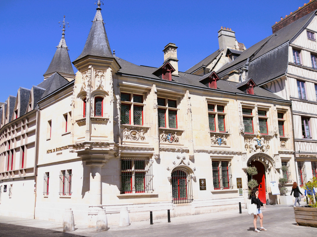 Place de la Pucelle-鲁昂必去景点