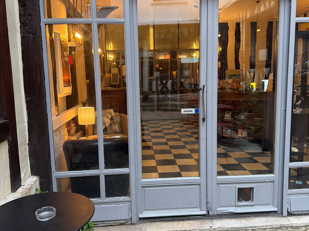 大剧院酒店主图