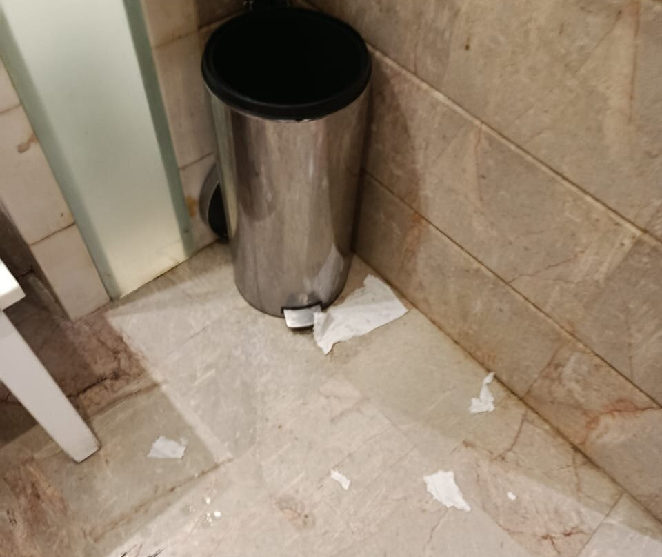 萨尔坦酒店主图