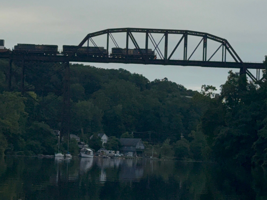 Rondout Yacht Basin-Connelly必去景点