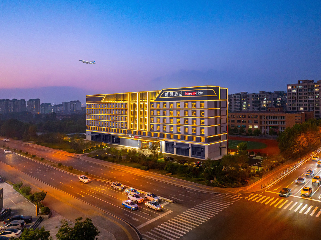 大连机场万达广场城际酒店