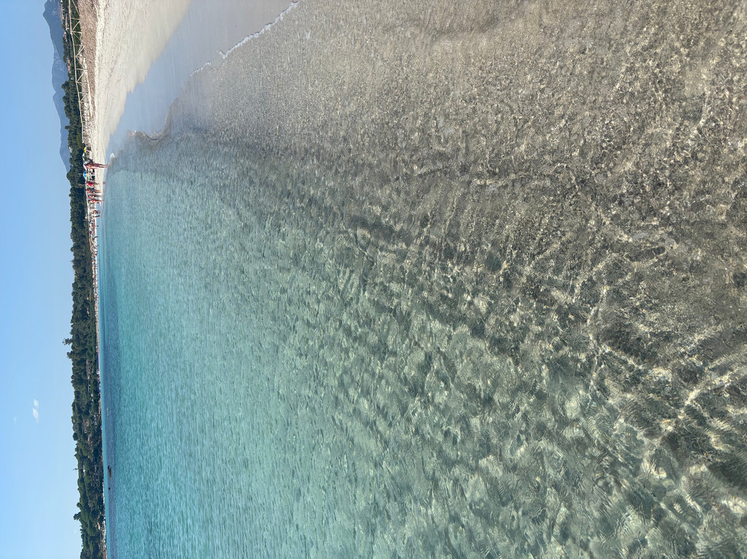 布多尼海滩酒店主图