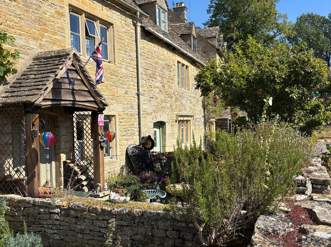 Lower Slaughter to Upper Slaughter walk-下斯劳特村必去景点