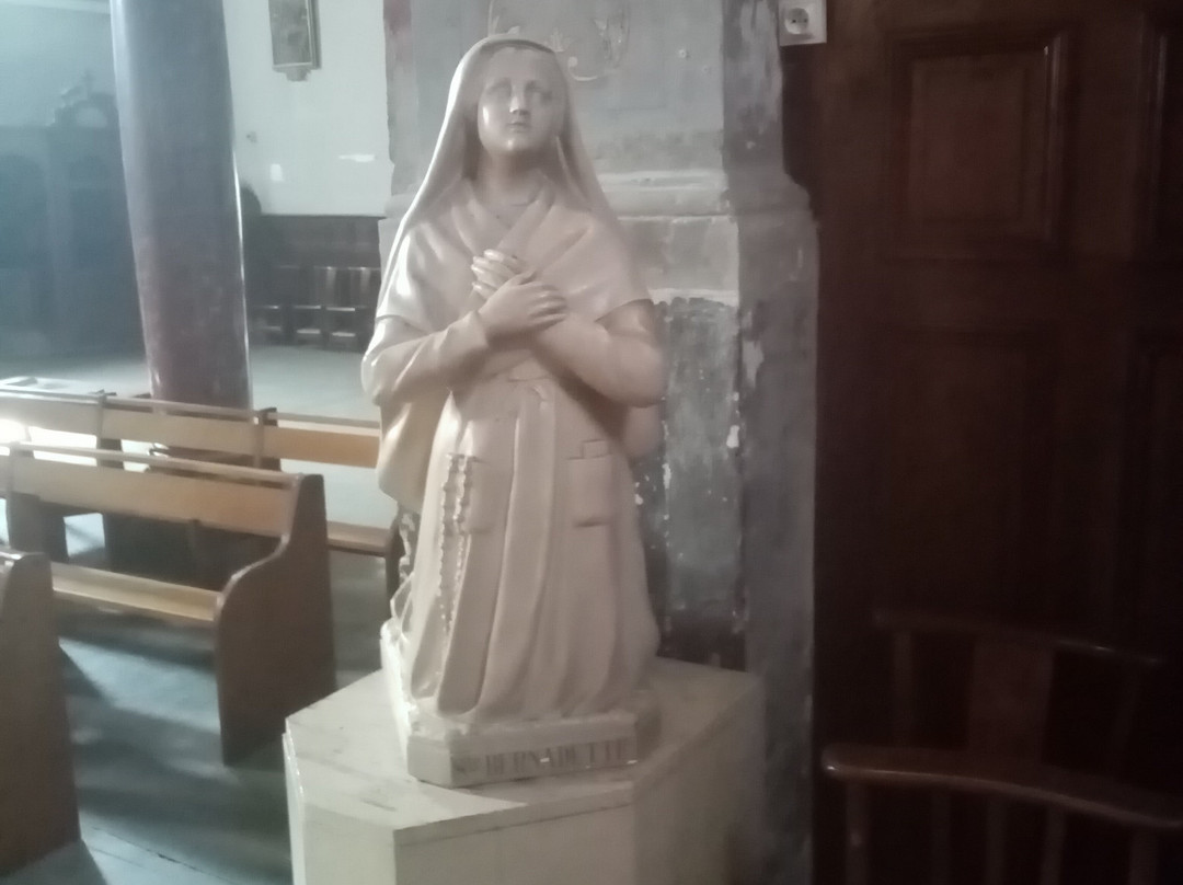 Eglise Saint-jacques-de-villegoudou-卡斯特尔必去景点